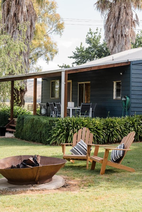 Walnut Tree Cottages Whorouly المظهر الخارجي الصورة